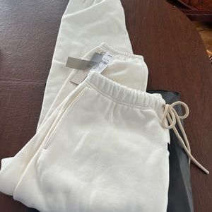Fear of God Essentials size medium cloud sweatpants